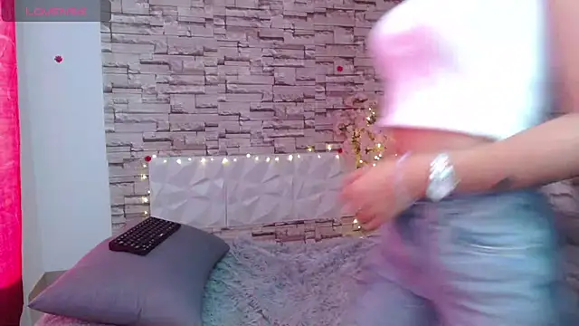 Snapshot of Vanse_lust chatting on February 2025 09:10:01 PM Vanse lust online show from February 2025 09:10:01 PM