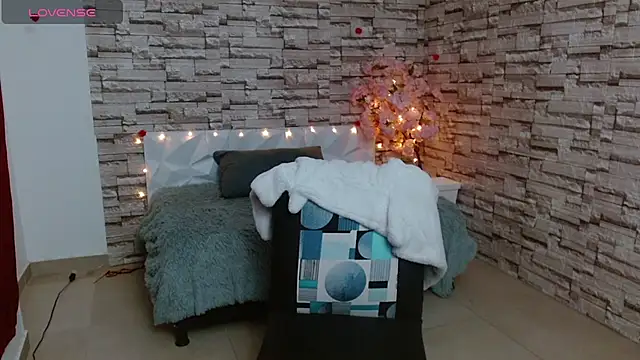 Snapshot of Vanse_lust chatting on February 2025 11:11:02 PM Vanse lust online show from February 2025 11:11:02 PM