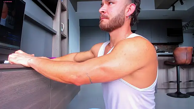 Snapshot of Maximo_Marcelo chatting on November 2025 12:04:01 PM Maximo Marcelo online show from November 2025 12:04:01 PM