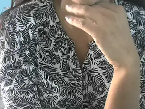 Snapshot of Nehasingh2024 chatting on December 2024 05:52:02 AM Nehasingh2024 online show from December 2024 05:52:02 AM