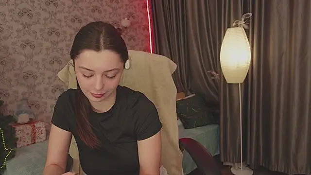 DinaCandy online show from December 2024 11:10:01 AM