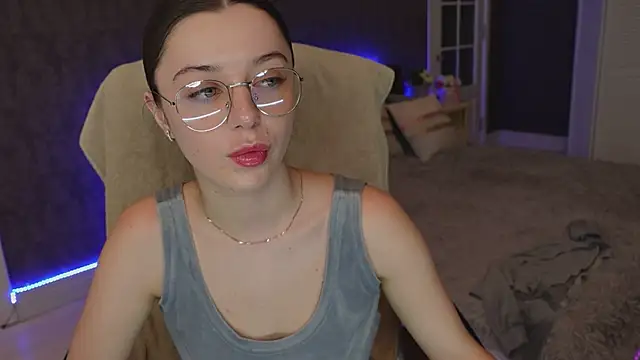 DinaCandy online show from March 2025 02:43:02 PM