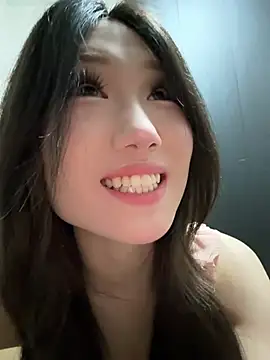 xyebobs online show from July 2026 04:11:01 PM