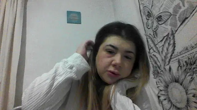 Snapshot of CamilaCherryX chatting on January 2025 12:41:01 AM CamilaCherryX online show from January 2025 12:41:01 AM