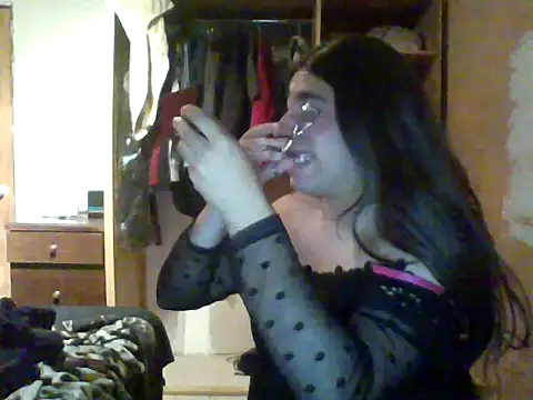 Yasmin Paez99 online show from November 2025 02:45:01 AM