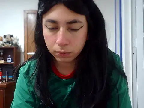 Snapshot of Yasmin_Paez99 chatting on June 2026 11:14:01 PM Yasmin Paez99 online show from June 2026 11:14:01 PM