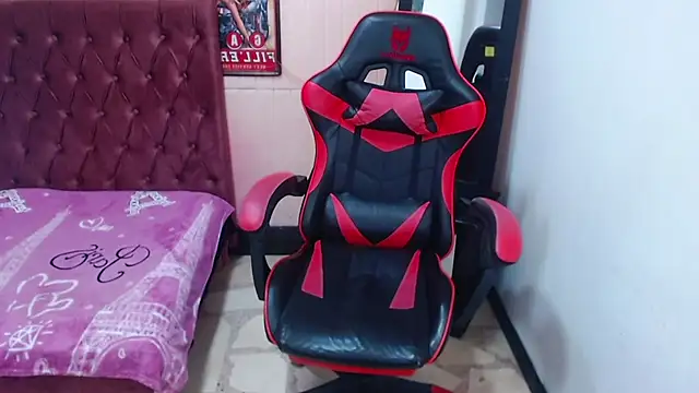 Snapshot of zoe_connor19 chatting on February 2025 03:24:01 AM zoe connor19 online show from February 2025 03:24:01 AM