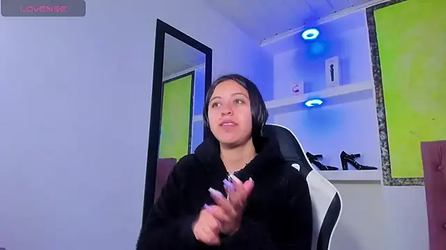 Snapshot of zoe_connor19 chatting on November 2025 07:12:01 PM zoe connor19 online show from November 2025 07:12:01 PM