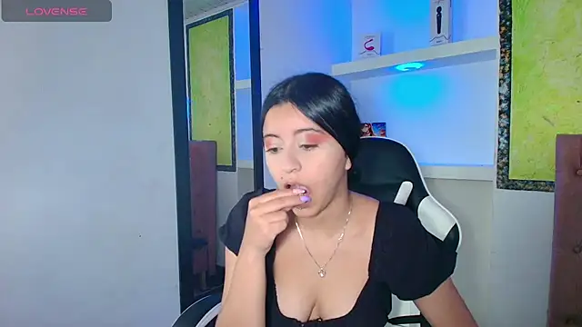 Snapshot of zoe_connor19 chatting on November 2025 07:29:02 PM zoe connor19 online show from November 2025 07:29:02 PM