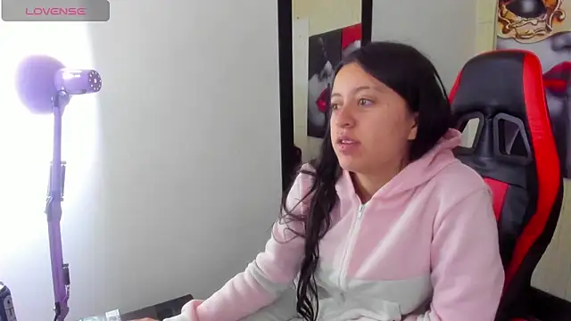 Snapshot of zoe_connor19 chatting on December 2025 07:45:02 PM zoe connor19 online show from December 2025 07:45:02 PM