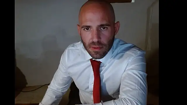 Snapshot of TheNakedPreacher chatting on December 2024 08:40:02 PM TheNakedPreacher online show from December 2024 08:40:02 PM