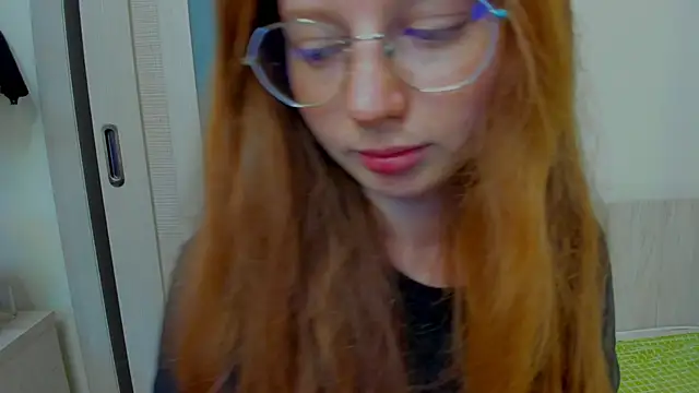 Snapshot of Fire_Luna chatting on September 2025 04:12:02 AM Fire Luna online show from September 2025 04:12:02 AM