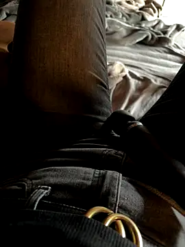 Ana-05 online show from October 2025 01:34:02 PM