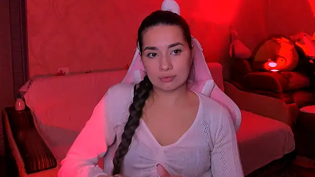 Swee Alicee online show from December 2025 06:48:01 PM