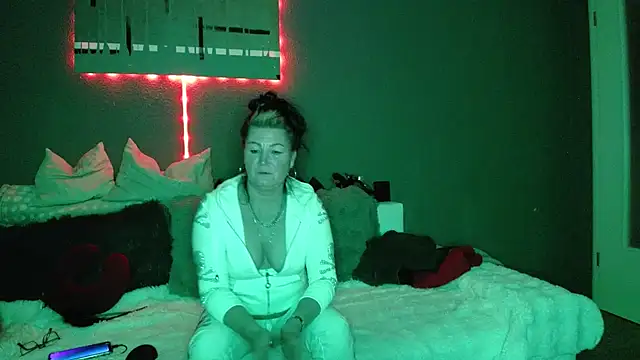 Missnikita6 online show from January 2025 05:53:01 PM