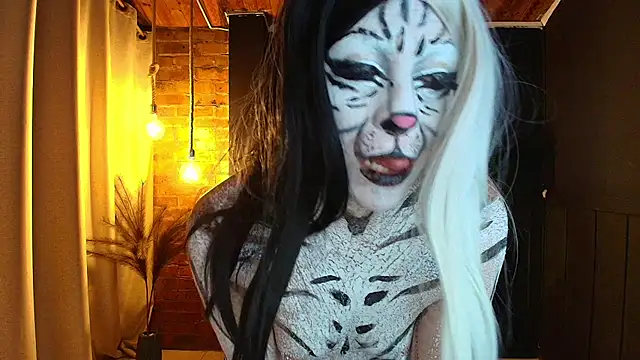 sahra taylor  online show from October 2025 05:08:01 AM