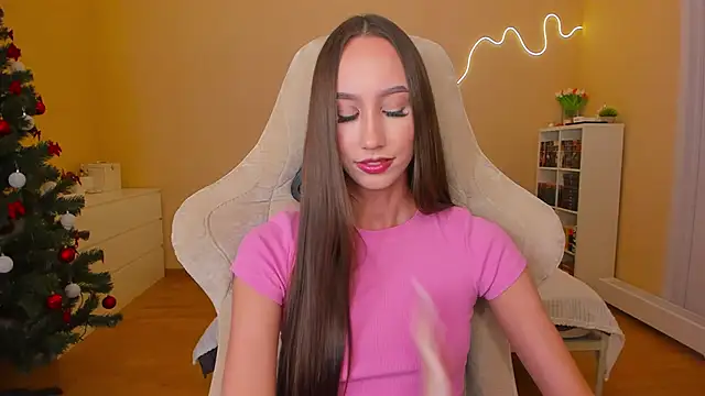 Snapshot of your_emily_ chatting on January 2025 04:17:01 PM your emily online show from January 2025 04:17:01 PM