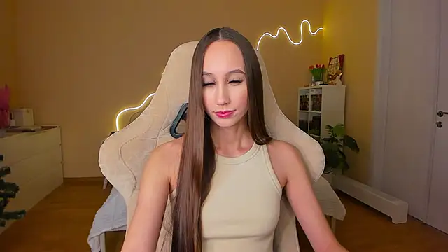 Snapshot of your_emily_ chatting on March 2025 06:29:01 PM your emily online show from March 2025 06:29:01 PM