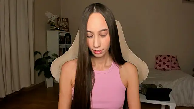 Snapshot of your_emily_ chatting on October 2025 07:23:01 PM your emily online show from October 2025 07:23:01 PM