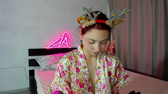 Snapshot of Miss_you_kiss chatting on December 2024 02:33:01 PM Miss you kiss online show from December 2024 02:33:01 PM