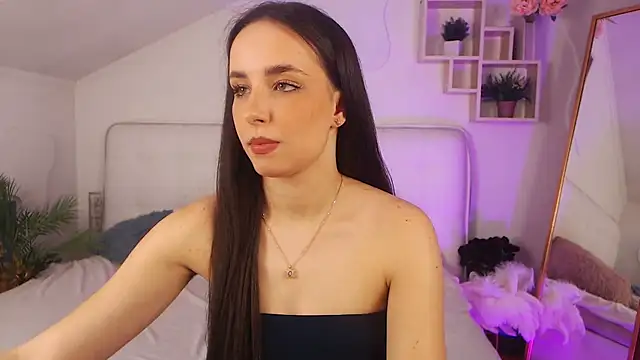 AuroraAksnesss online show from March 2025 05:10:02 PM