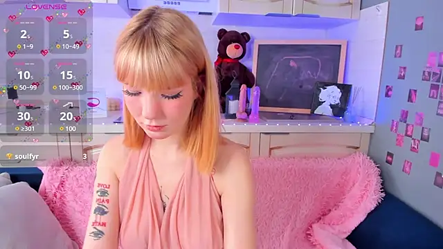 Linablueeyed online show from February 2025 08:17:01 AM