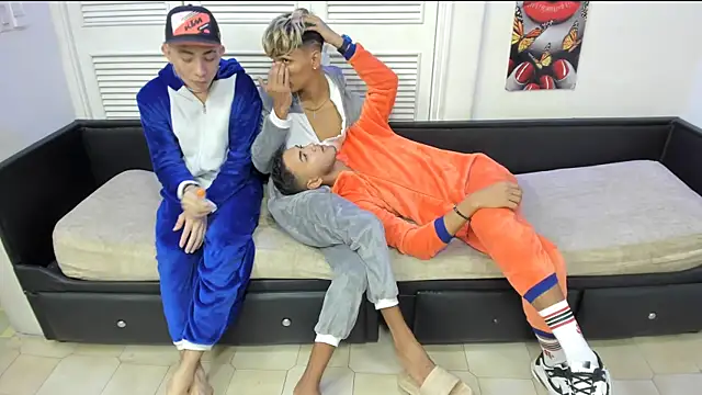 StrawwBoys online show from December 2024 05:39:02 AM