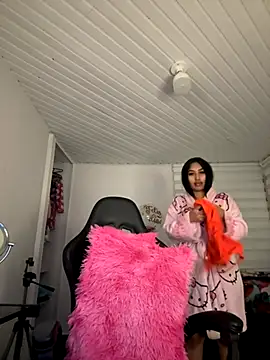 Snapshot of Anily_Lovely chatting on December 2025 12:31:02 AM Anily Lovely online show from December 2025 12:31:02 AM