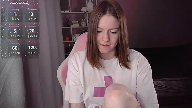 Snapshot of CassieJuice69 chatting on March 2026 02:45:01 PM CassieJuice69 online show from March 2026 02:45:01 PM