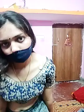 Snapshot of Cute-Simmi chatting on December 2024 10:50:01 AM Cute-Simmi online show from December 2024 10:50:01 AM