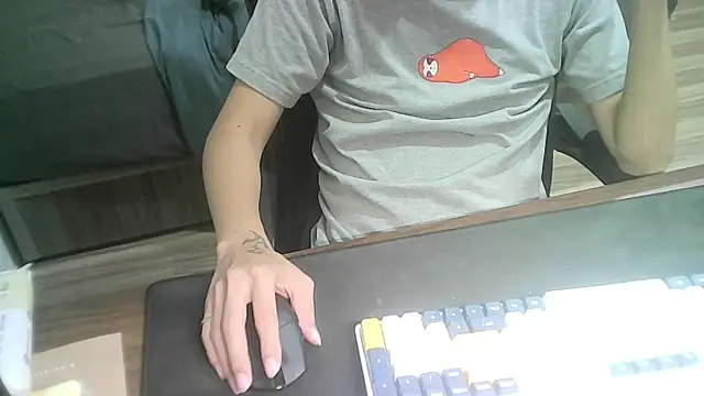 Ryan67533 online show from November 2025 12:27:02 PM