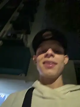 Snapshot of Daddyrich_632 chatting on May 2026 01:55:01 AM Daddyrich 632 online show from May 2026 01:55:01 AM