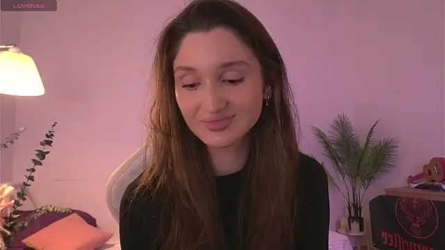 Snapshot of tender_babyy chatting on December 2025 10:42:01 AM tender babyy online show from December 2025 10:42:01 AM