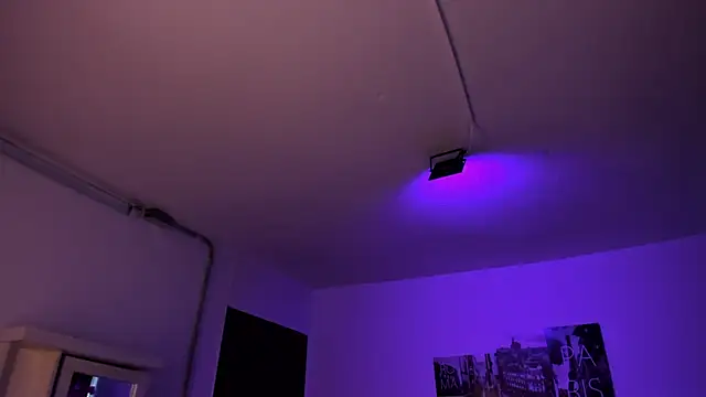 Amy Kiitty  online show from December 2025 01:28:02 PM