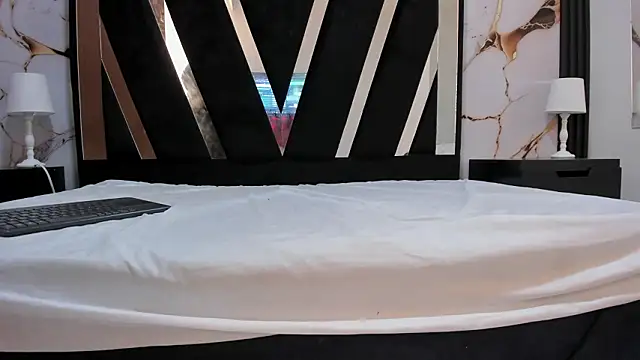 KarinaSimonz online show from March 2026 07:31:01 PM