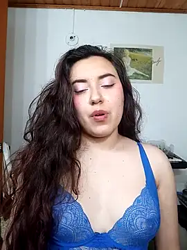 Emi chik online show from September 2025 10:50:02 AM