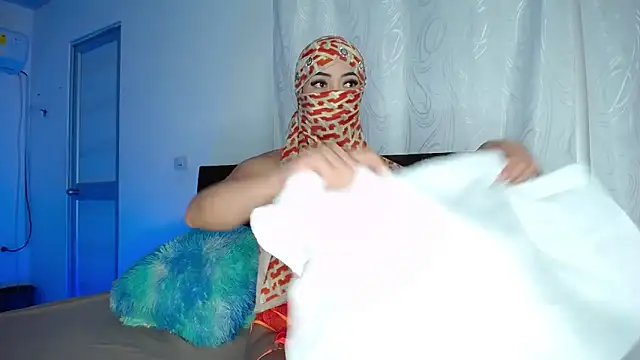 Snapshot of Sweet_hot_mia chatting on February 2026 02:00:02 PM Sweet hot mia online show from February 2026 02:00:02 PM