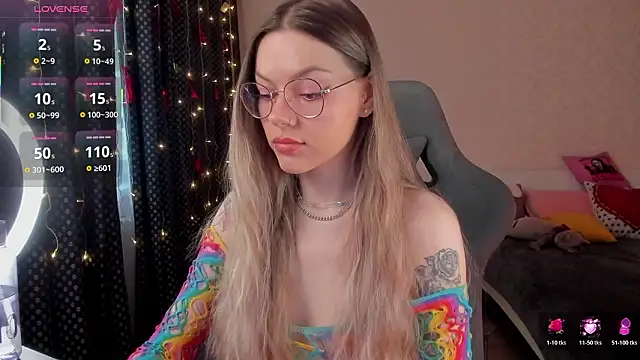 Marta May  online show from February 2026 09:36:02 AM