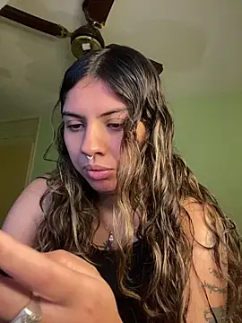 Argentiiniita online show from April 2026 09:15:02 PM