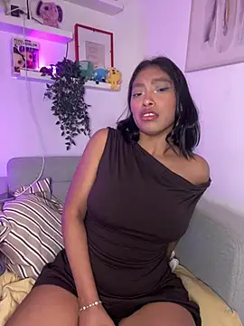 Isabella fasilier online show from February 2026 12:39:01 AM