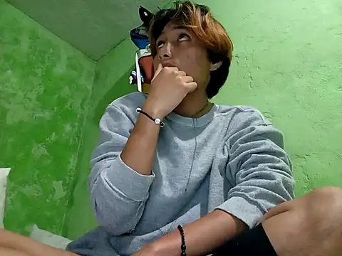 Snapshot of ruygw chatting on December 2024 02:25:02 AM ruygw online show from December 2024 02:25:02 AM