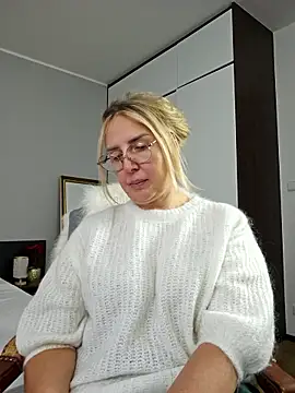 MariaRichi  online show from January 2026 02:43:02 PM