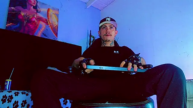 HannibalLester online show from October 2025 06:14:02 PM