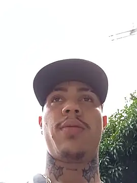 HannibalLester online show from November 2025 07:12:02 PM