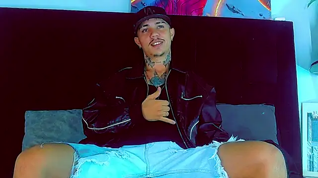 HannibalLester online show from November 2025 04:16:01 AM