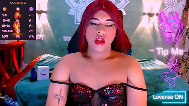 Snapshot of Emili_Roux chatting on March 2025 11:14:02 AM Emili Roux online show from March 2025 11:14:02 AM