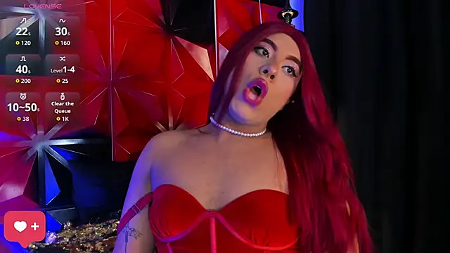 Snapshot of Emili_Roux chatting on October 2025 05:10:02 PM Emili Roux online show from October 2025 05:10:02 PM