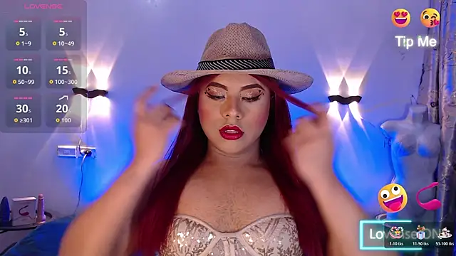 Snapshot of Emili_Roux chatting on November 2025 12:05:02 PM Emili Roux online show from November 2025 12:05:02 PM