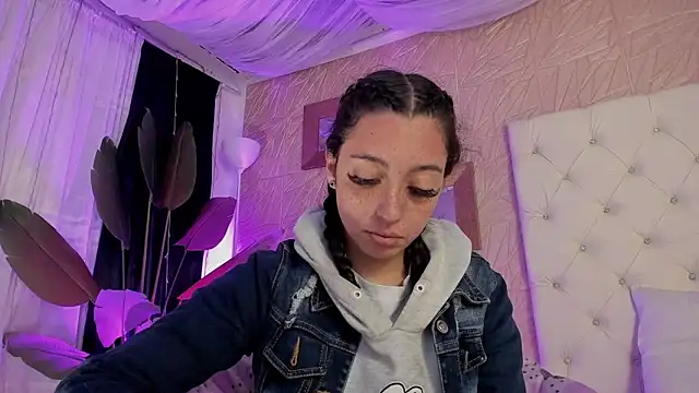 sadashi moon  online show from March 2025 12:25:02 AM