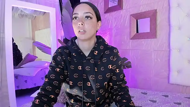 sadashi moon  online show from March 2025 01:32:02 AM